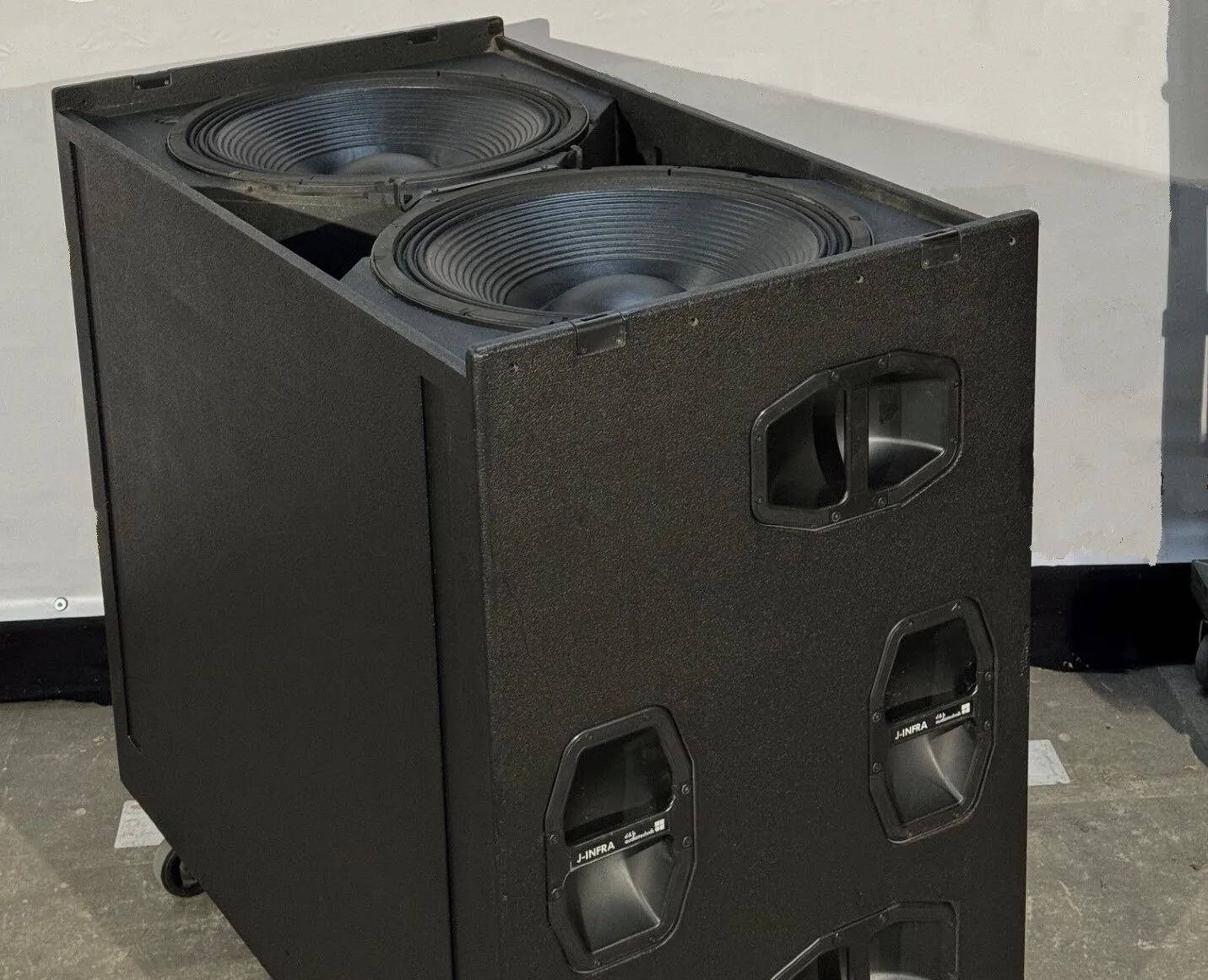 d&b Audiotechnik J-INFRA Sub