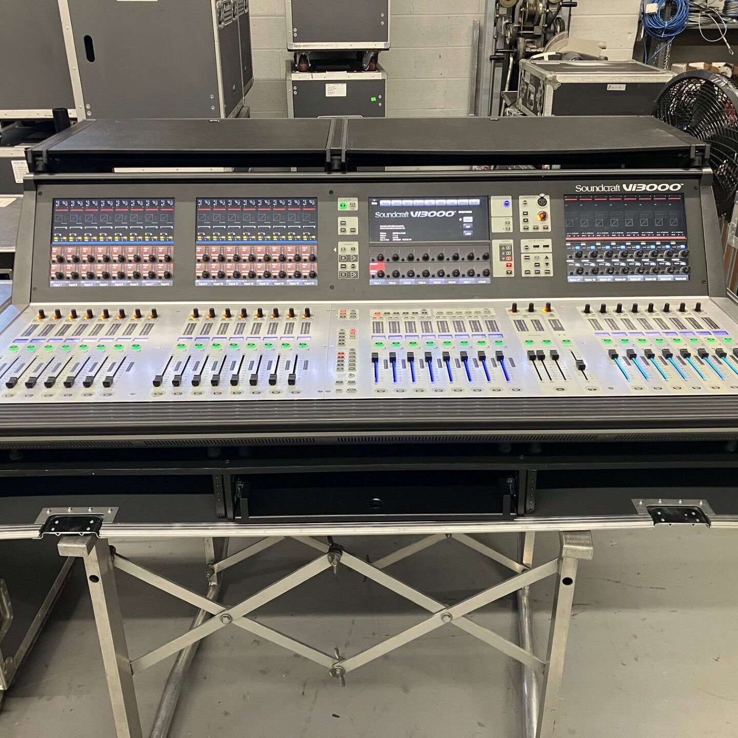 Soundcraft Vi3000