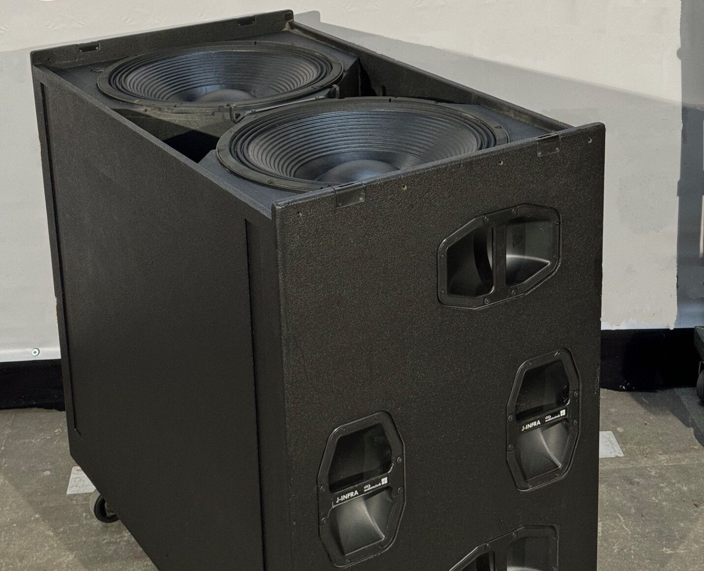 d&b Audiotechnik J-INFRA Sub