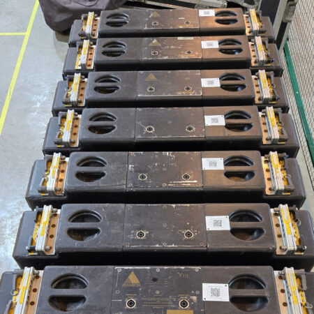 Adamson Y10 Line Array