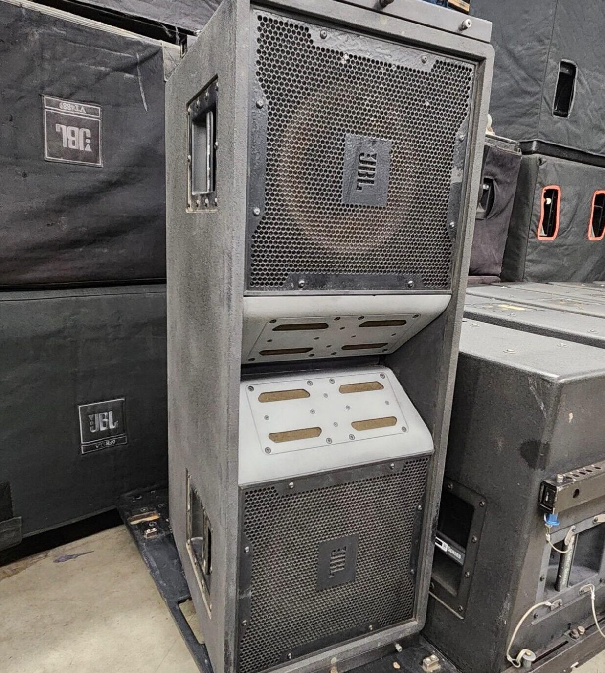 JBL VT4888 JBL VT4888